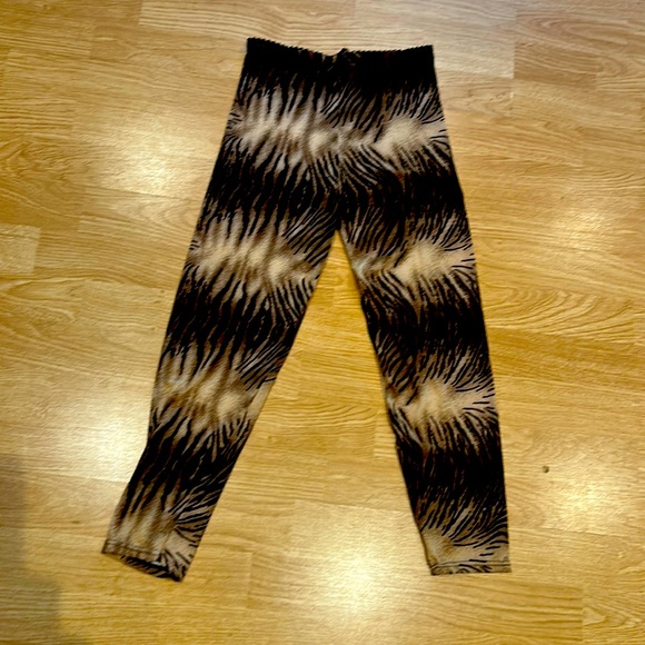 Women’s Animal Print Leggings - Picture 1 of 3